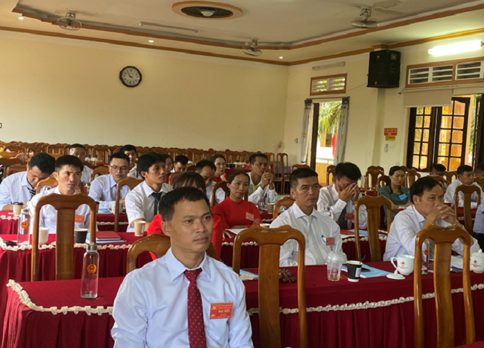 Dai hoi diem Chi bo Kinh te - Ha tang và Du an 1